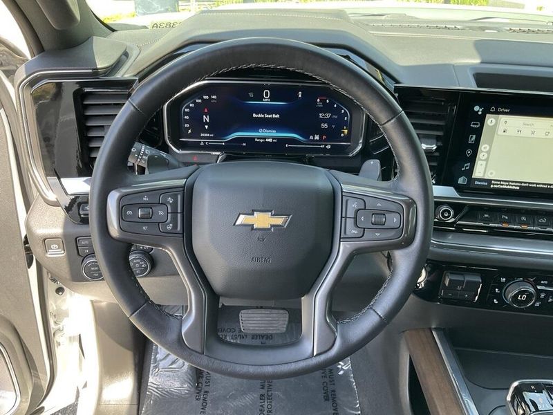 2023 Chevrolet Silverado 1500 High CountryImage 25