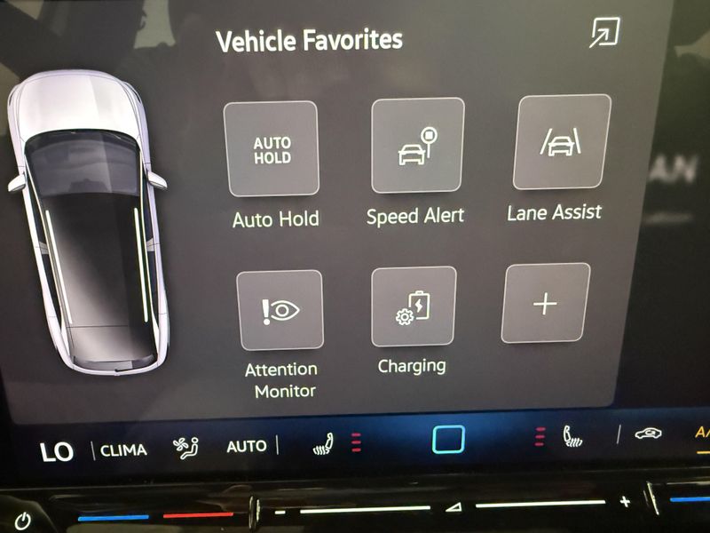 Used 2025 Volkswagen ID.4 Pro AWD Long RangeImage 12