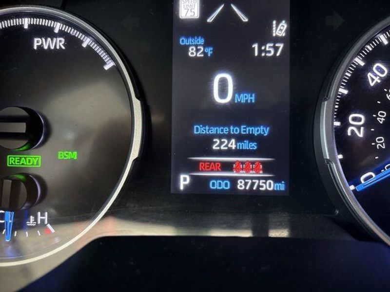 Used 2022 Toyota RAV4 Hybrid LEImage 15