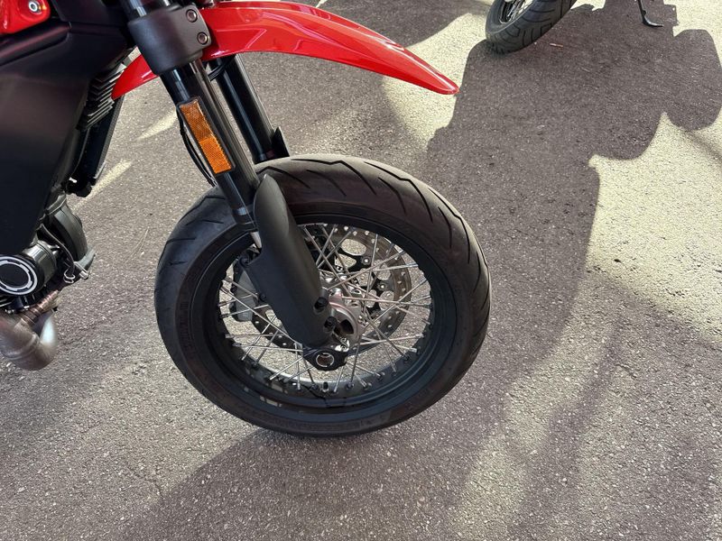 Used 2022 Ducati SCRAMBLER ICON DARK Image 10