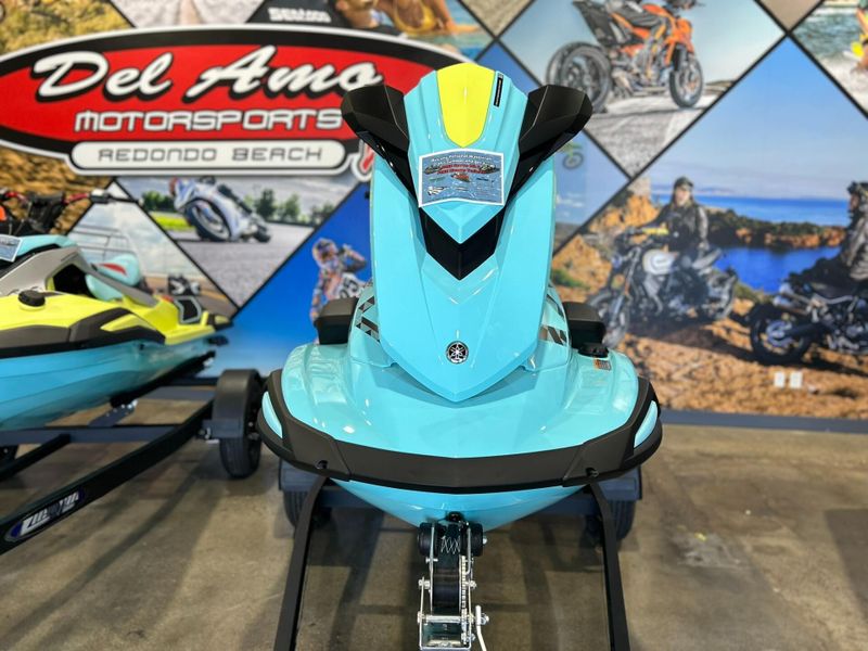 New 2025 Yamaha VX LIMITED HO Image 8