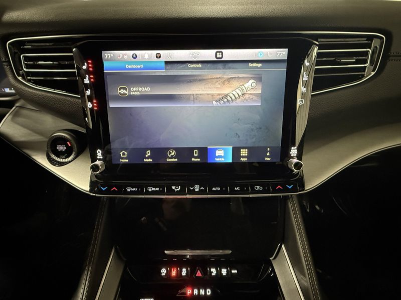 2026 Jeep Grand Wagoneer L 4x4Image 34