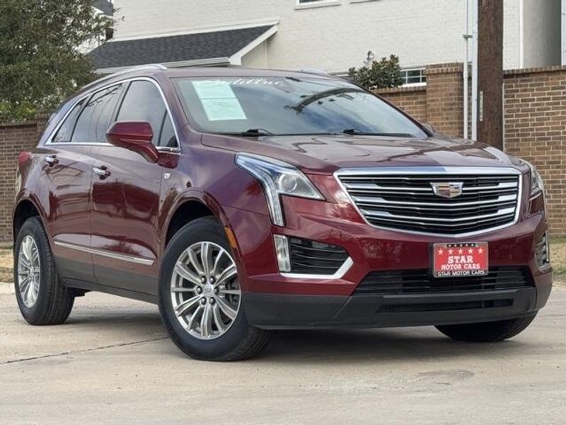 2018 Cadillac XT5 LuxuryImage 1