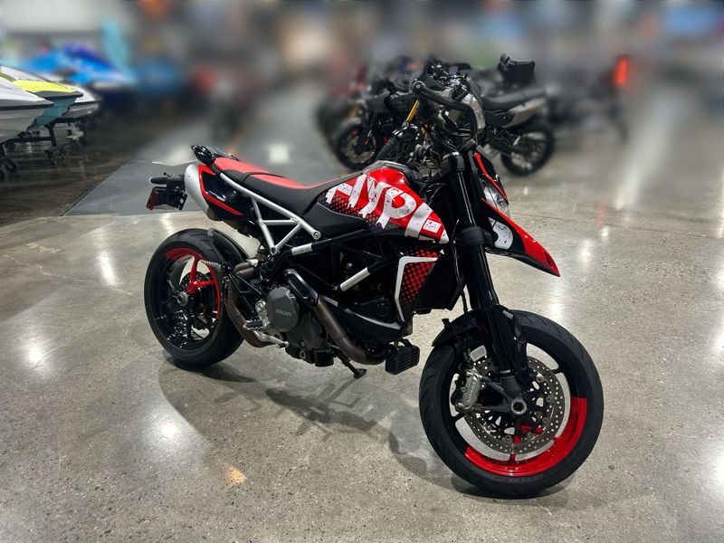 Used 2022 Ducati HYPERMOTARD 950 RVE Image 10