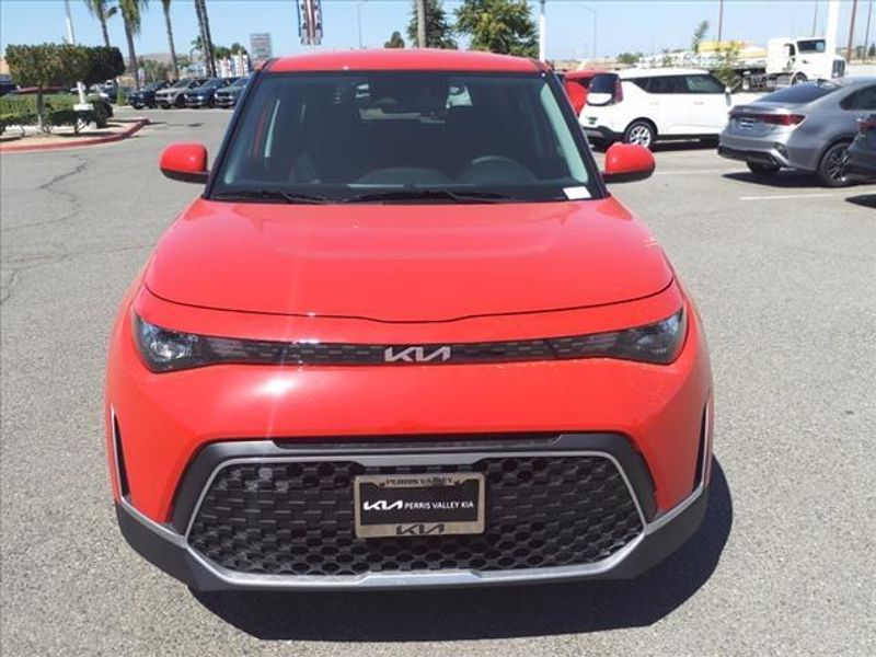 2025 Kia Soul LXImage 2