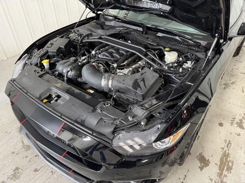 Used 2017 Ford Mustang Image 14