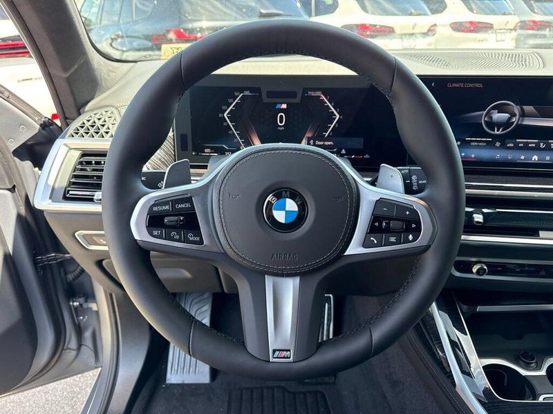 New 2027 BMW X7 xDrive40iImage 21