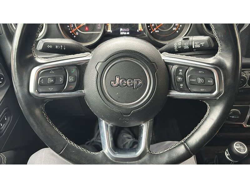 Used 2021 Jeep Wrangler Unlimited SaharaImage 10