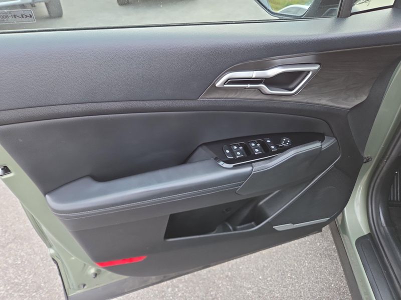 2023 Kia Sportage X-Line photo 14