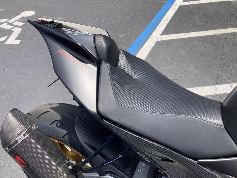 2019 Aprilia RSV4 1100 Factory 