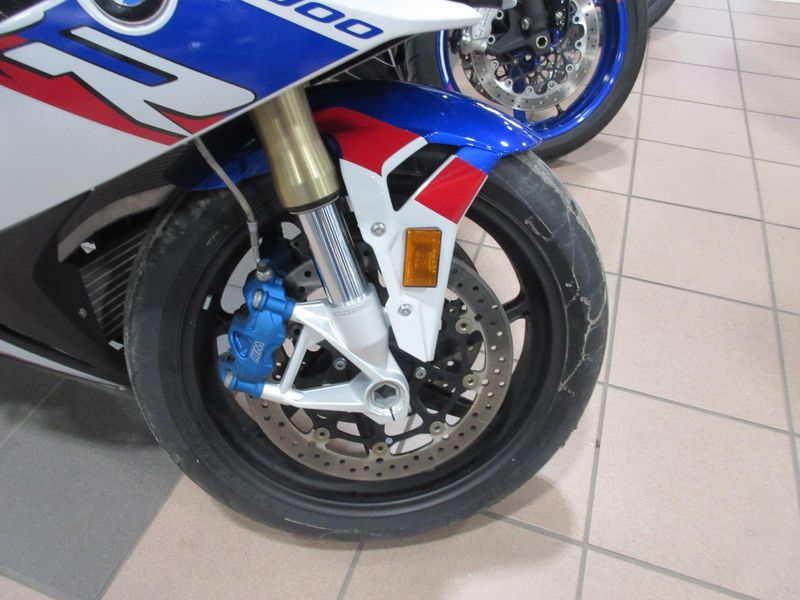 USED 2022 BMW S 1000 RR Image 14