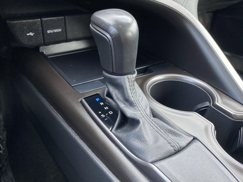2021 Toyota Camry SEImage 24