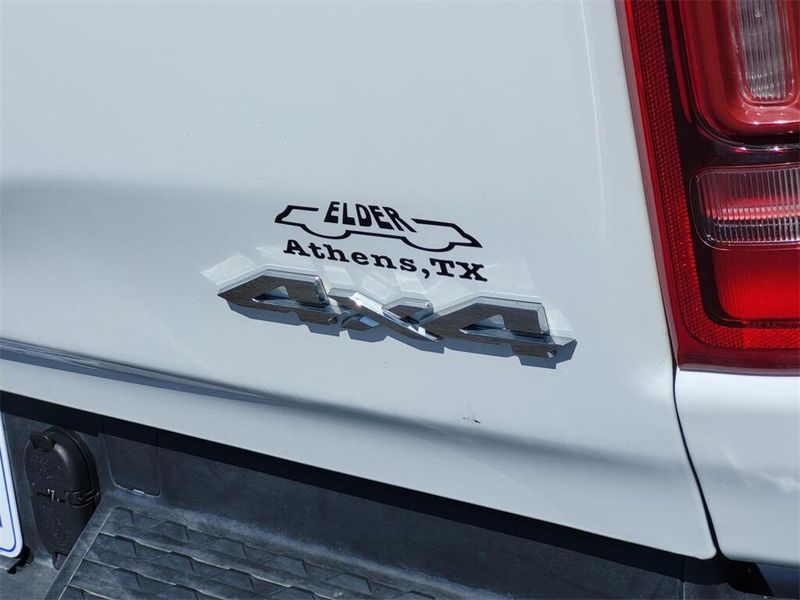 2024 RAM 1500 LaramieImage 8