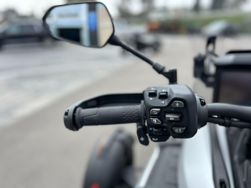 New 2025 Can-Am CANYON STANDARD Image 24