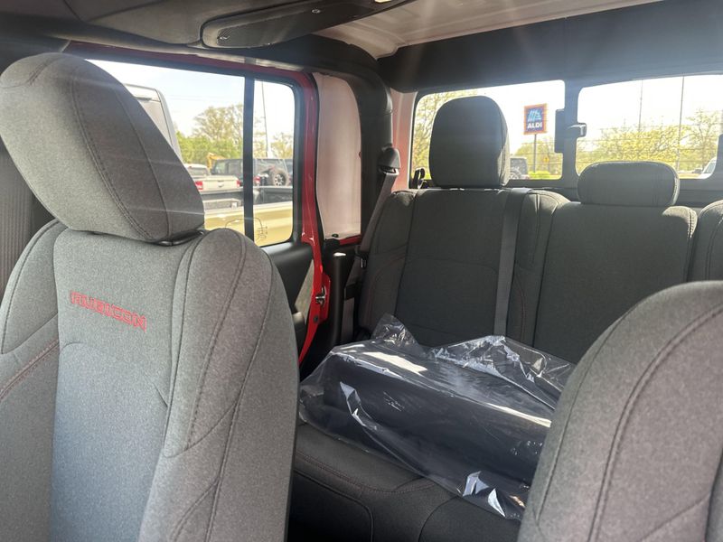 New 2025 Jeep Gladiator Rubicon 4x4Image 31