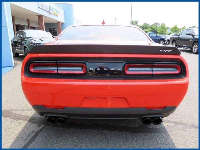 2016 Dodge Challenger SRT HellcatImage 7