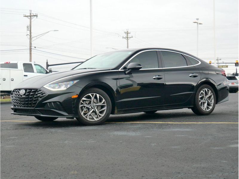 2022 Hyundai Sonata SELImage 8