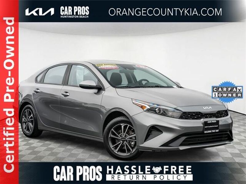 Used 2023 Kia Forte LXSImage 1