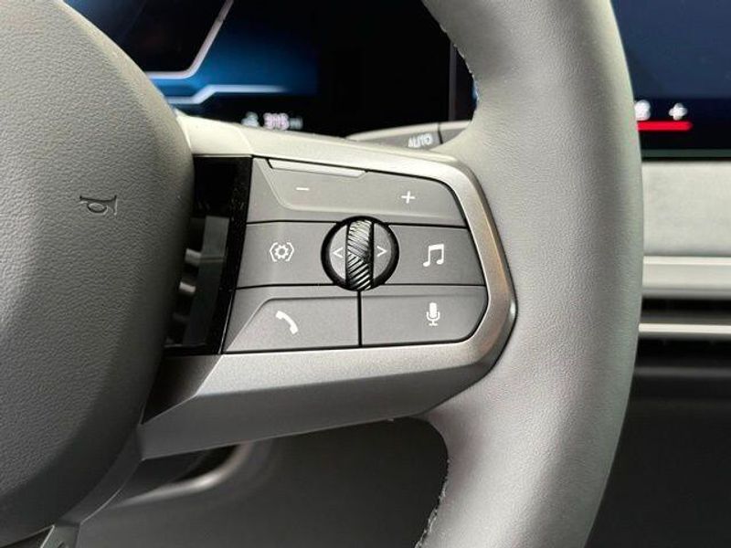 New 2026 BMW iX xDrive45Image 22