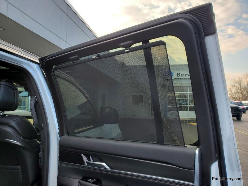 2026 Jeep Grand Wagoneer Summit Obsidian 4x4