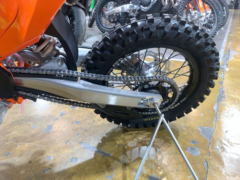 New 2025 KTM 85 SX 17&sol;14 Image 16