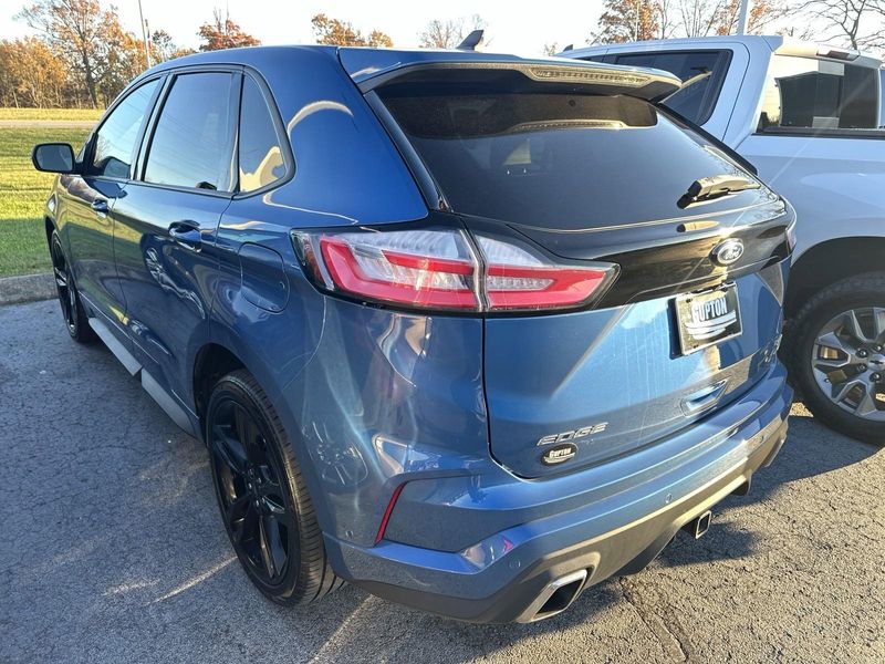 2020 Ford Edge STImage 9