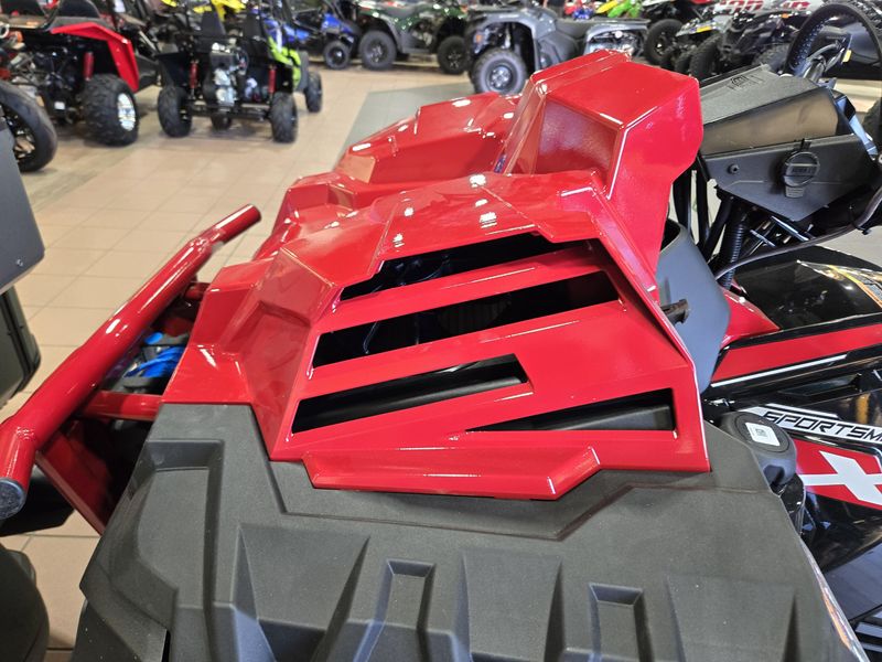 2025 Polaris SPORTSMAN XP 1000 MUD EDITION ONYX BLACK AND PERFORMANCE RED ACCENTS Image 19