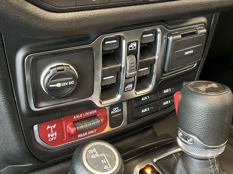 New 2025 Jeep Wrangler 4-door WillysImage 18