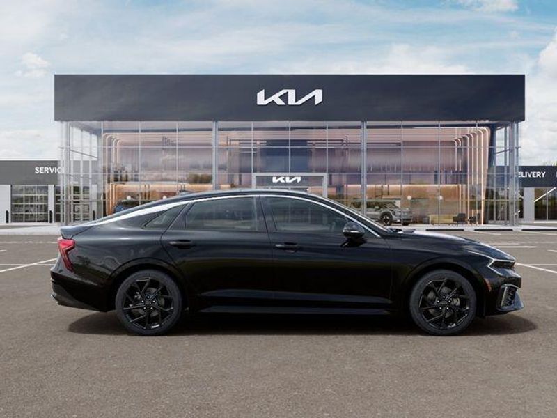 New 2026 Kia K5 GT-LineImage 8