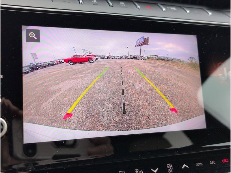 New 2026 Jeep Grand Cherokee Limited 4x2Image 19