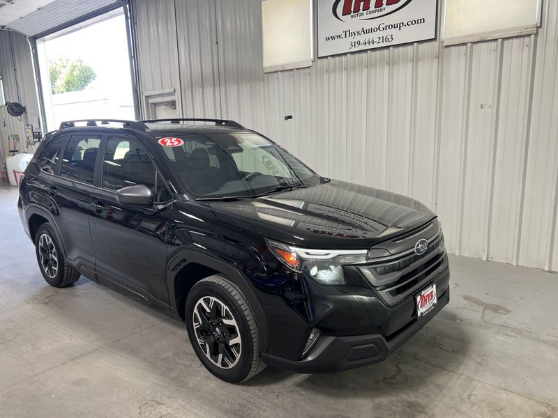Used 2025 Subaru Forester PremiumImage 39