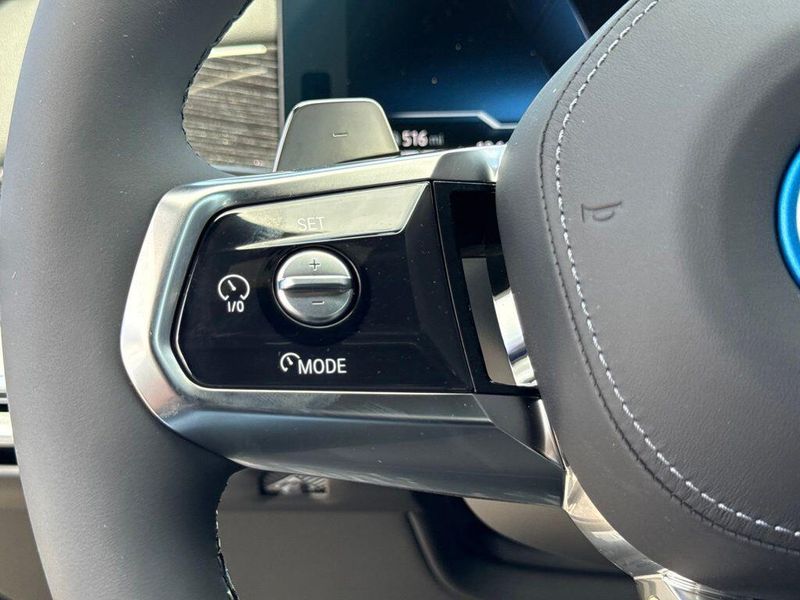 New 2026 BMW 7 Series 750e xDriveImage 20