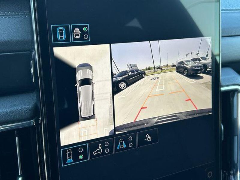 Used 2025 GMC Yukon XL DenaliImage 28