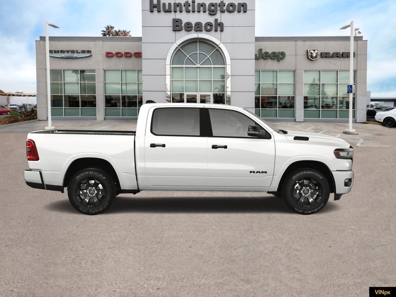 2025 RAM 1500 Big Horn Crew Cab 4x2Image 9