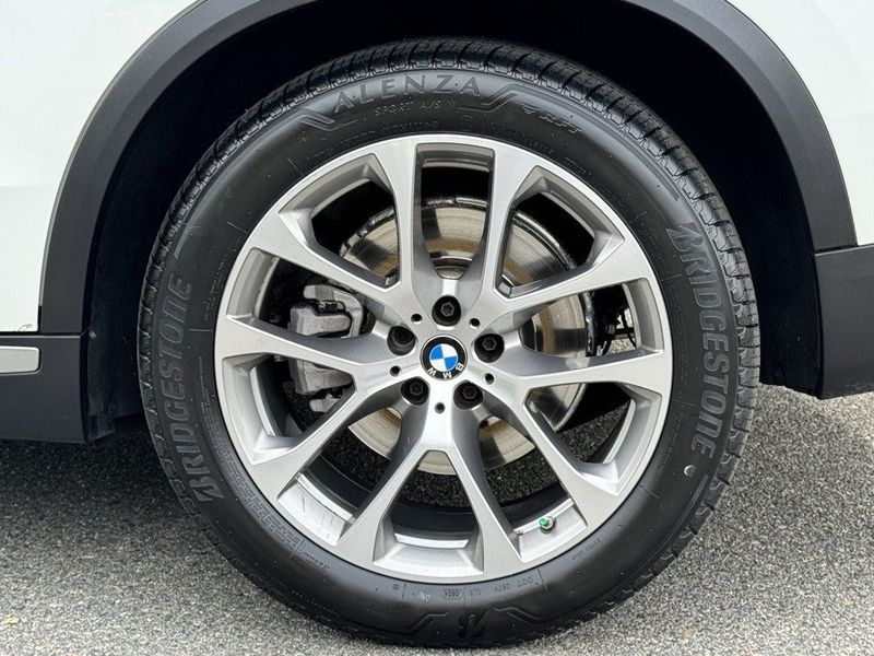 2021 BMW X5 xDrive40iImage 14