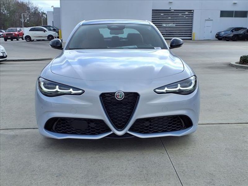 2025 Alfa Romeo GiuliaImage 10