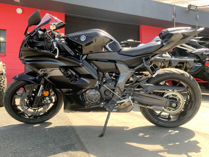 New 2025 Yamaha YZF-R7 Image 28