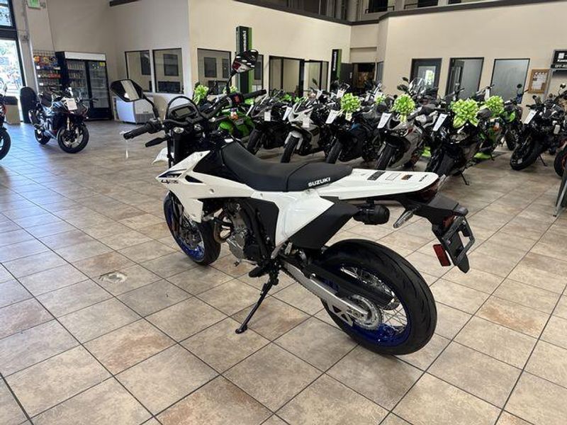New 2025 Suzuki DR-Z4SM Image 15