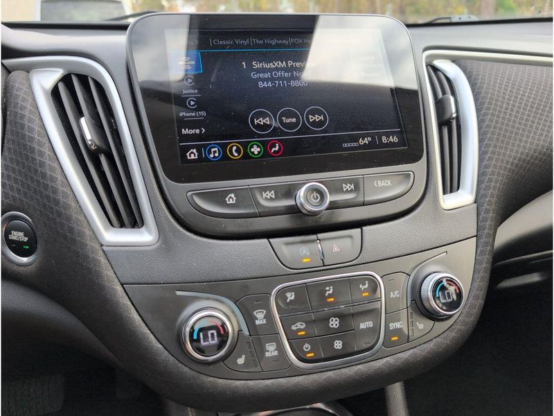 Used 2024 Chevrolet Malibu LTImage 13