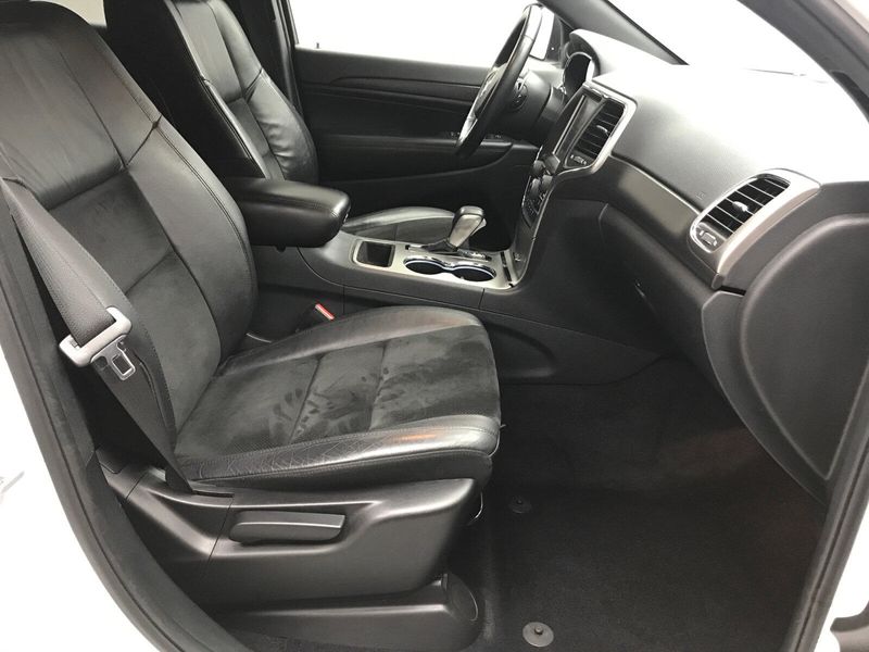 2017 Jeep Grand Cherokee AltitudeImage 15