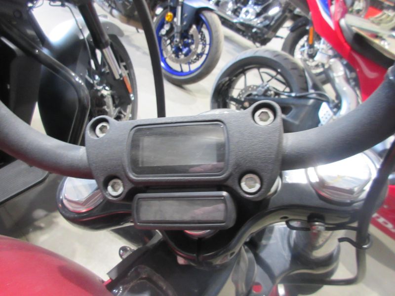 USED 2019 HARLEY SOFTAIL STREET BOB Image 10