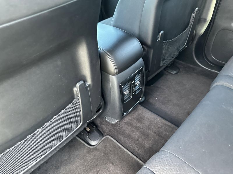 Used 2018 Jeep Grand Cherokee Laredo EImage 15