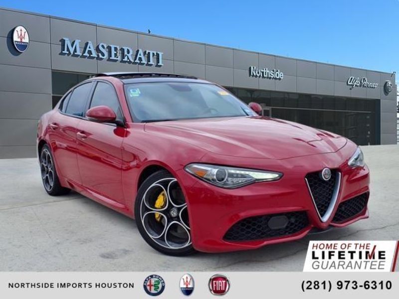 2019 Alfa Romeo Giulia Ti SportImage 1