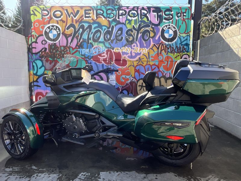 2025 Can-Am SPYDER F3 LIMITED Image 6