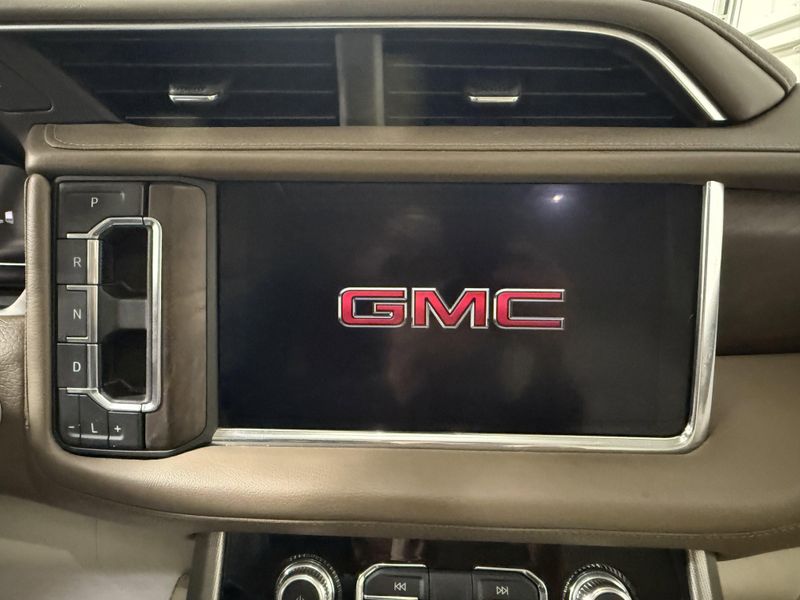 Used 2022 GMC Yukon DenaliImage 29