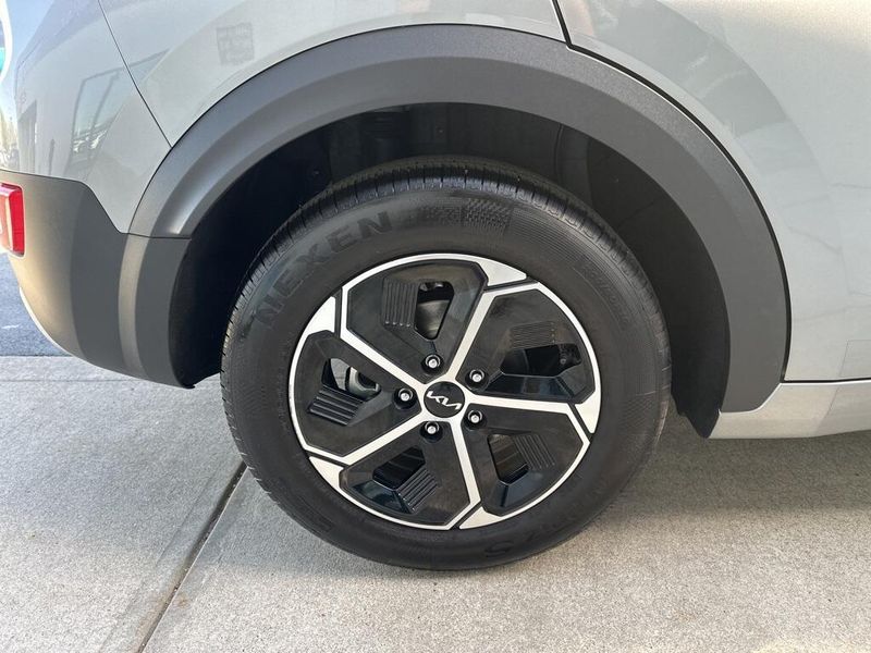2023 Kia Niro EXImage 11