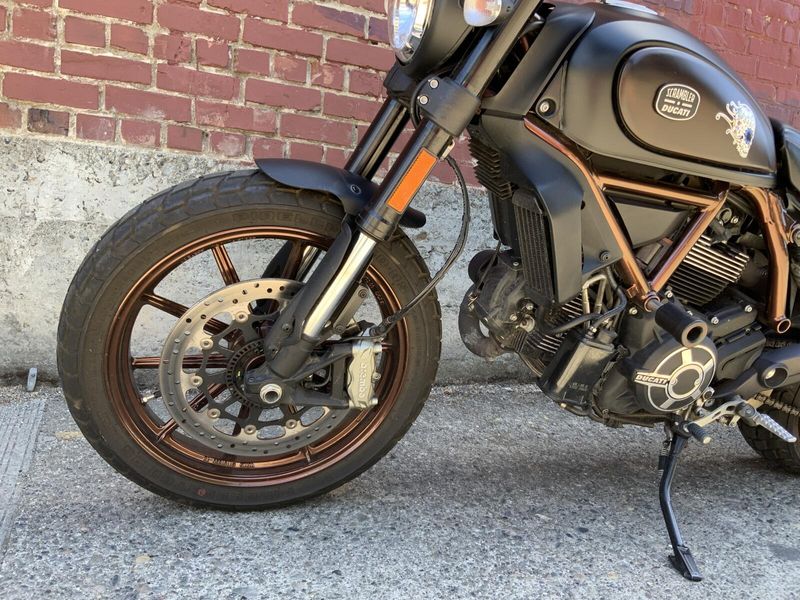 Used 2016 Ducati SCRAMBLER 800 INDEPENDENT ITALIA 
