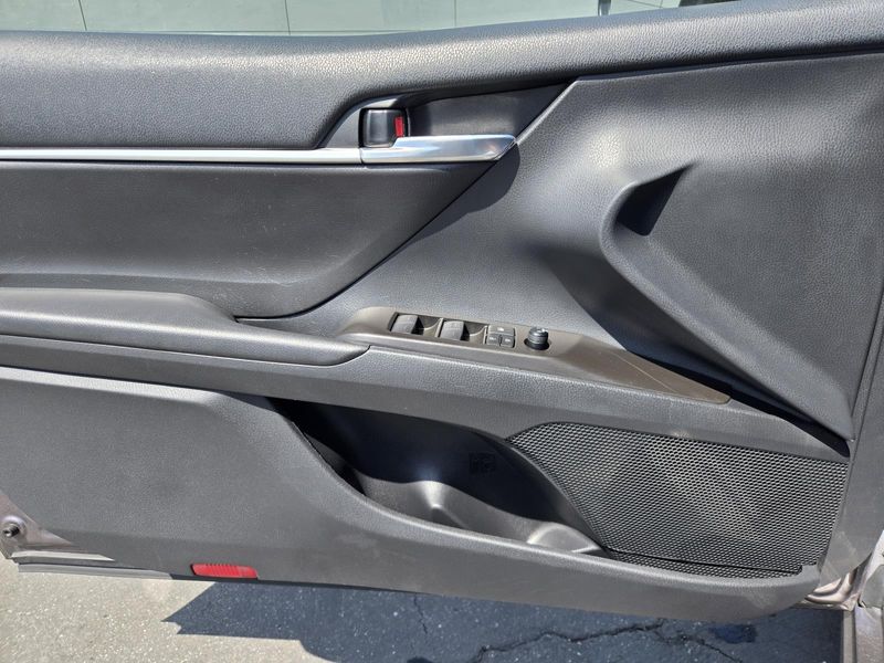 Used 2023 Toyota Camry SE Auto (Natl)