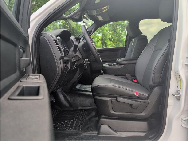 2025 RAM 2500 Tradesman Crew Cab 4x4 6