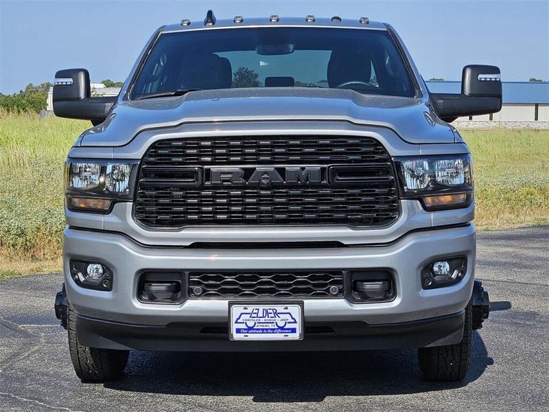 2024 RAM 3500 Lone Star Crew Cab 4x4 8